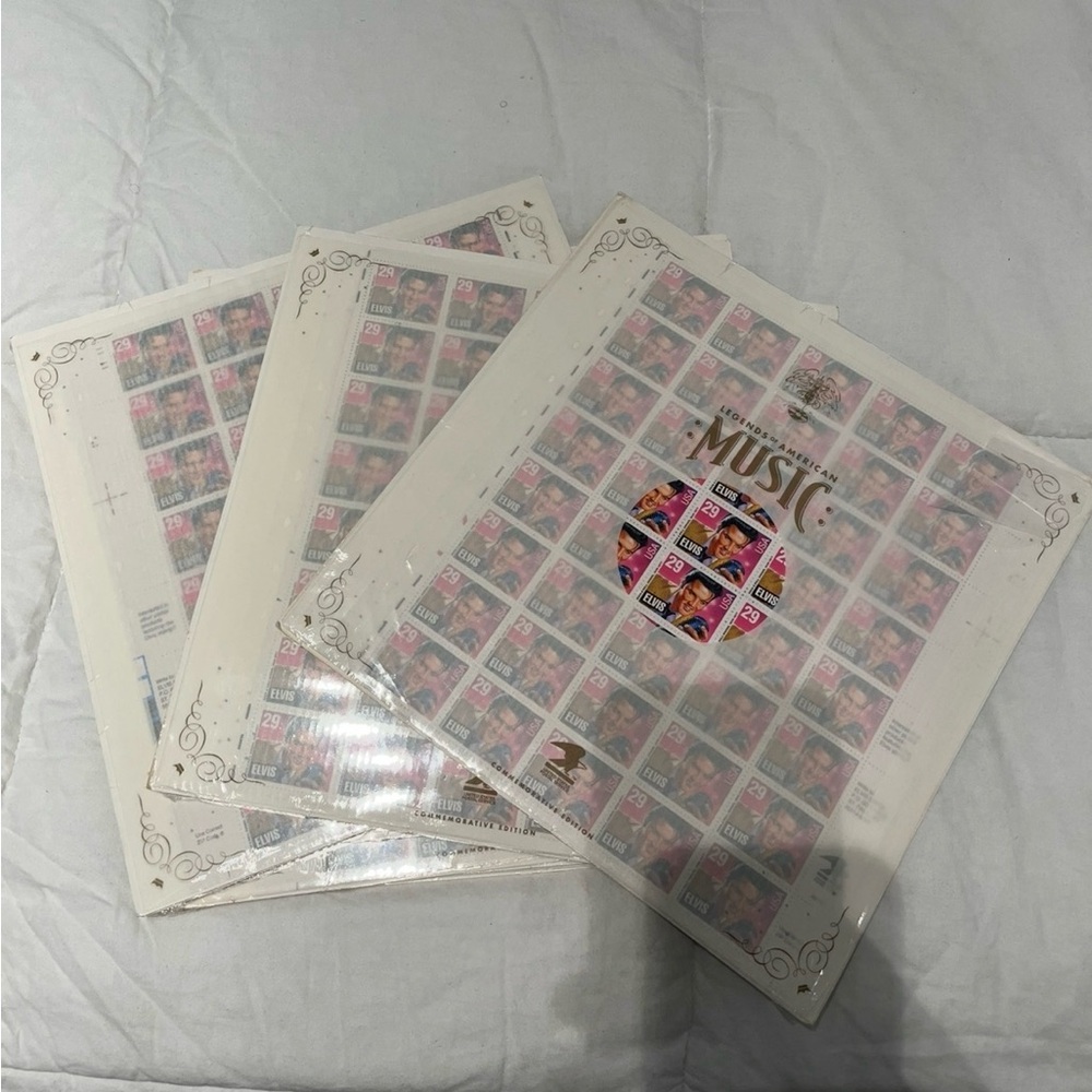 1993 Sheet of 40 Elvis Presley 29¢ Unused Postage Stamps